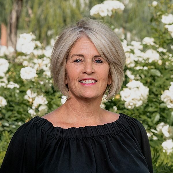 WCBS-Houchin_Headshots_Lisa-Burkhart WCBS-Houchin_Headshots_Lisa-Burkhart