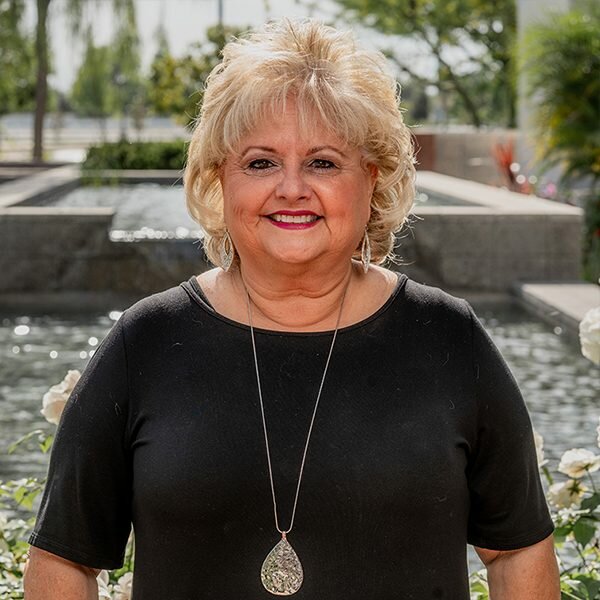 WCBS-Houchin_Headshots_Tracy-Hunter WCBS-Houchin_Headshots_Tracy-Hunter